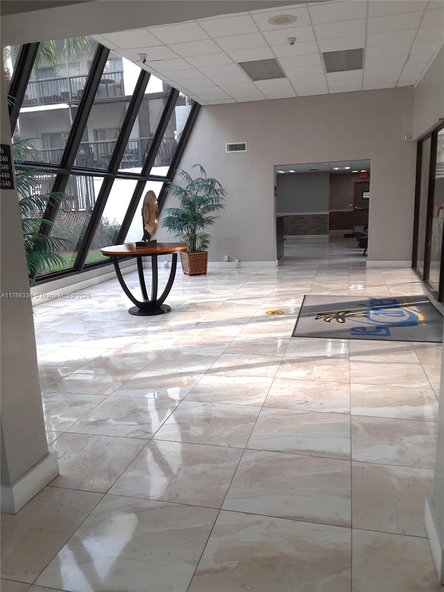 LE CARTIER CONDO - Residential