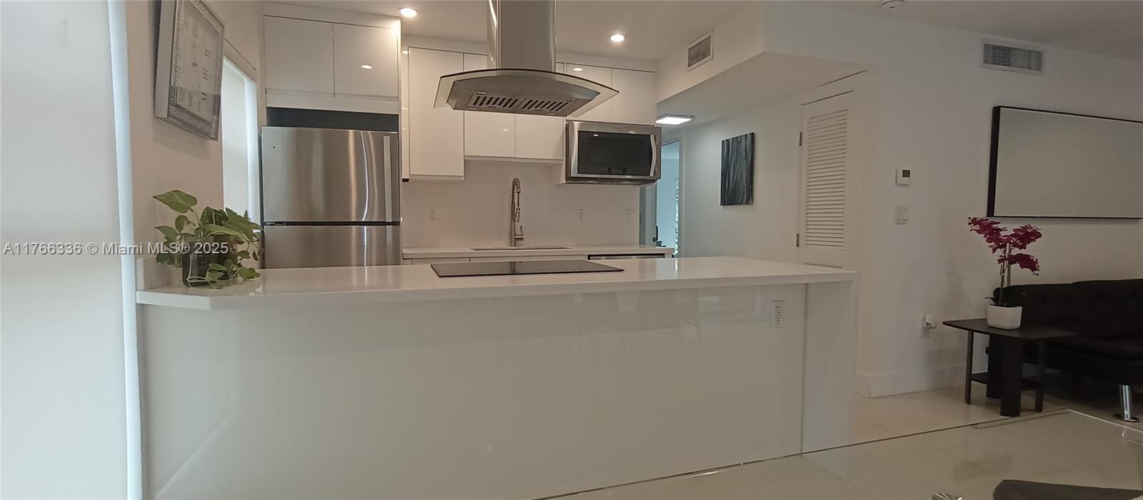 LE CARTIER CONDO - Residential