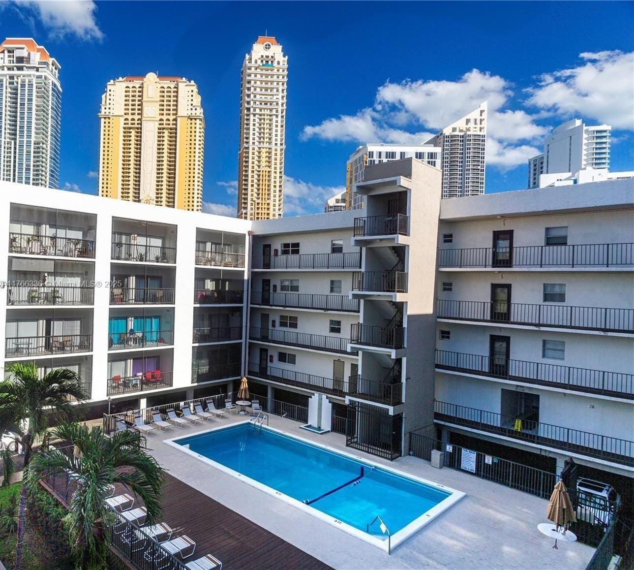 LE CARTIER CONDO - Residential