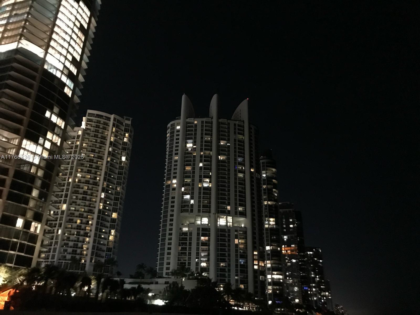 LE CARTIER CONDO - Residential