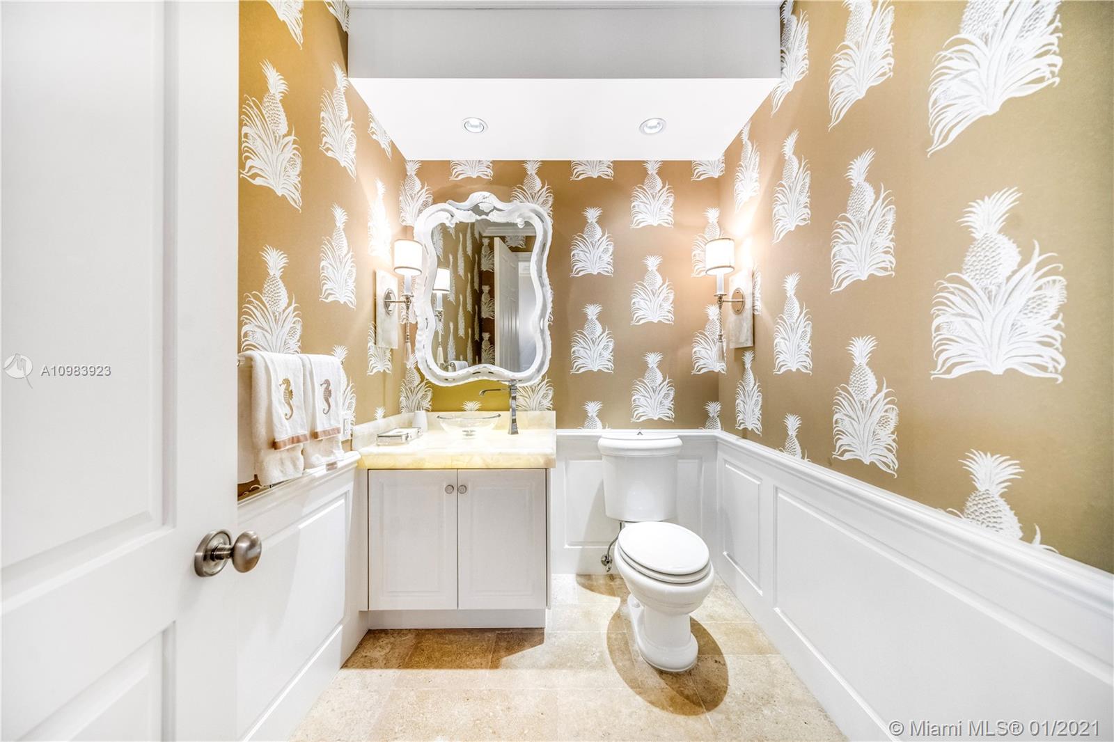 MC LOUTH - Residential