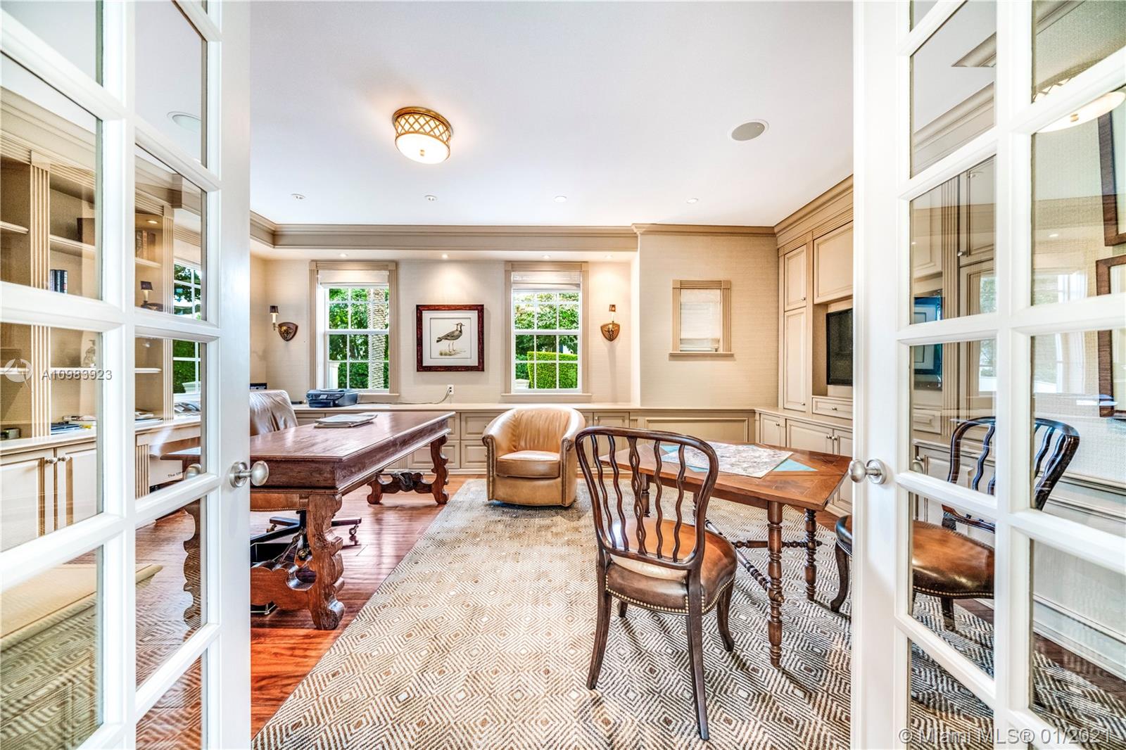 MC LOUTH - Residential