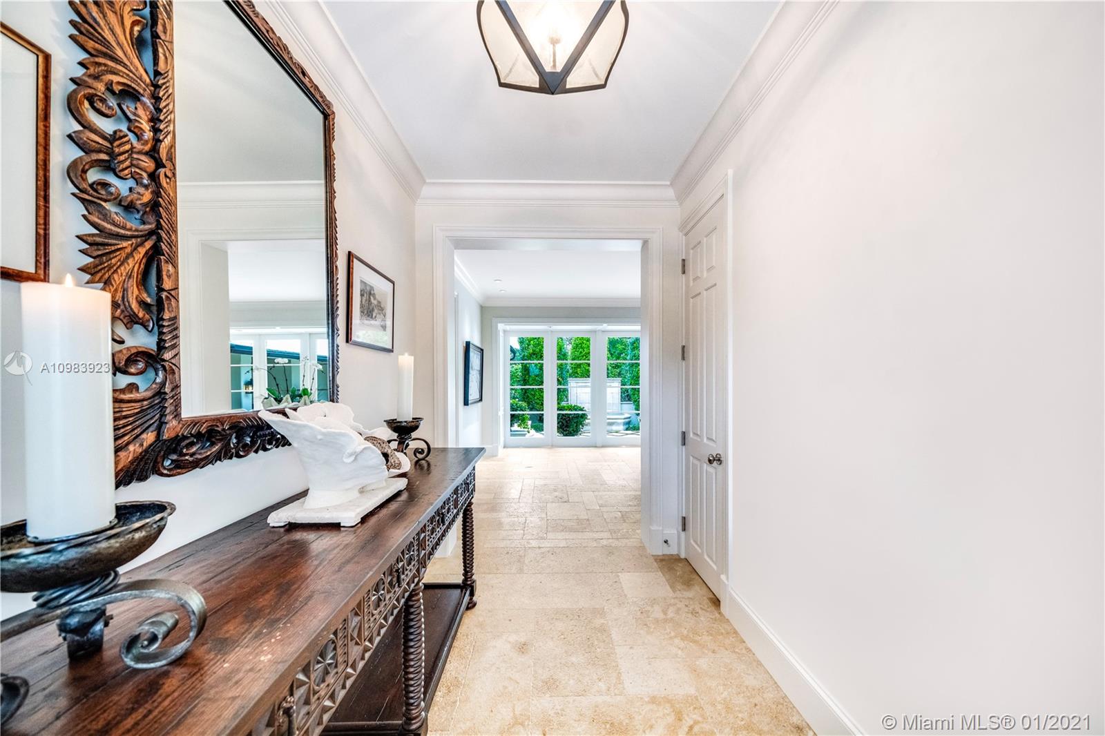 MC LOUTH - Residential