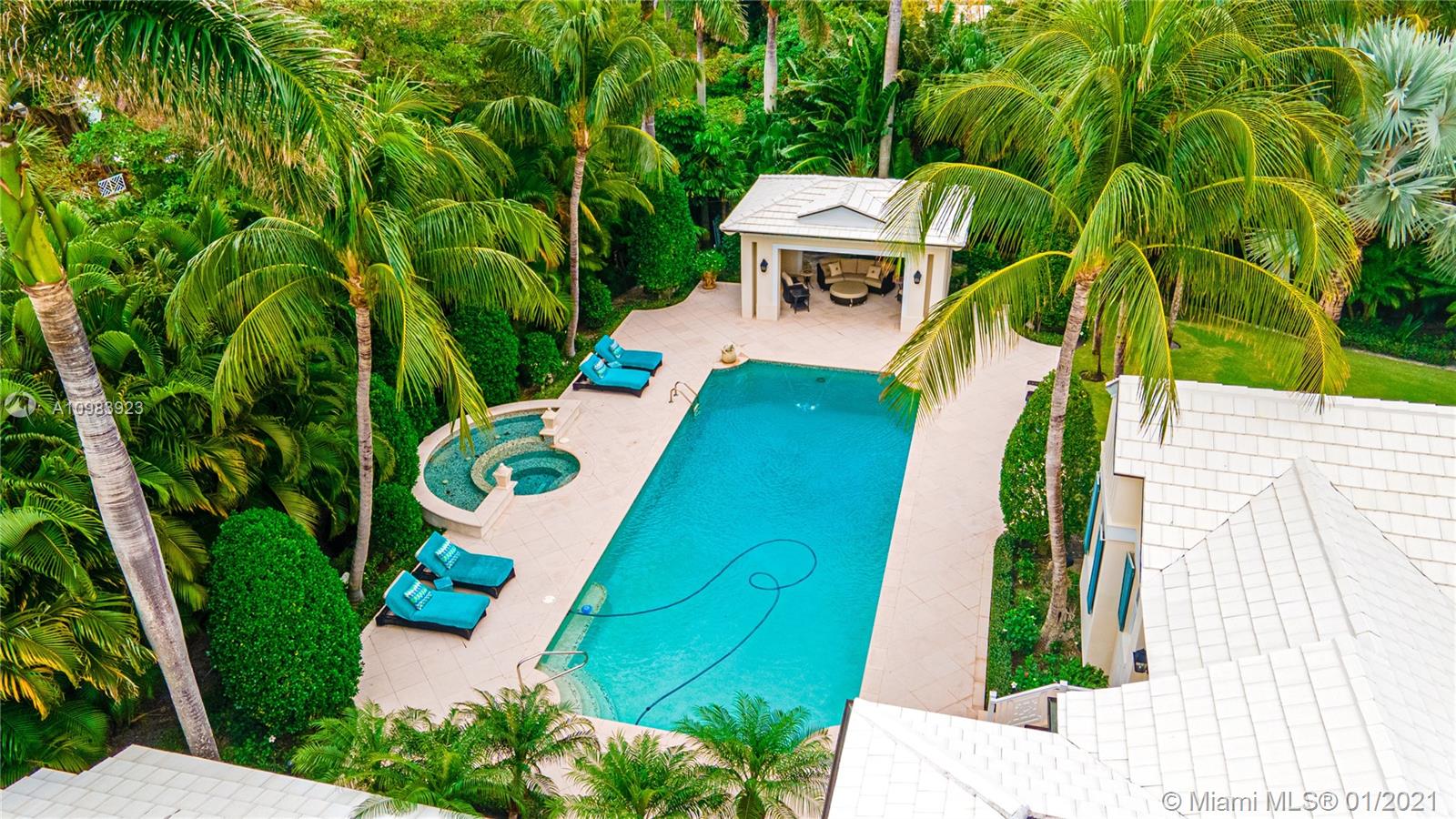 MC LOUTH - Residential