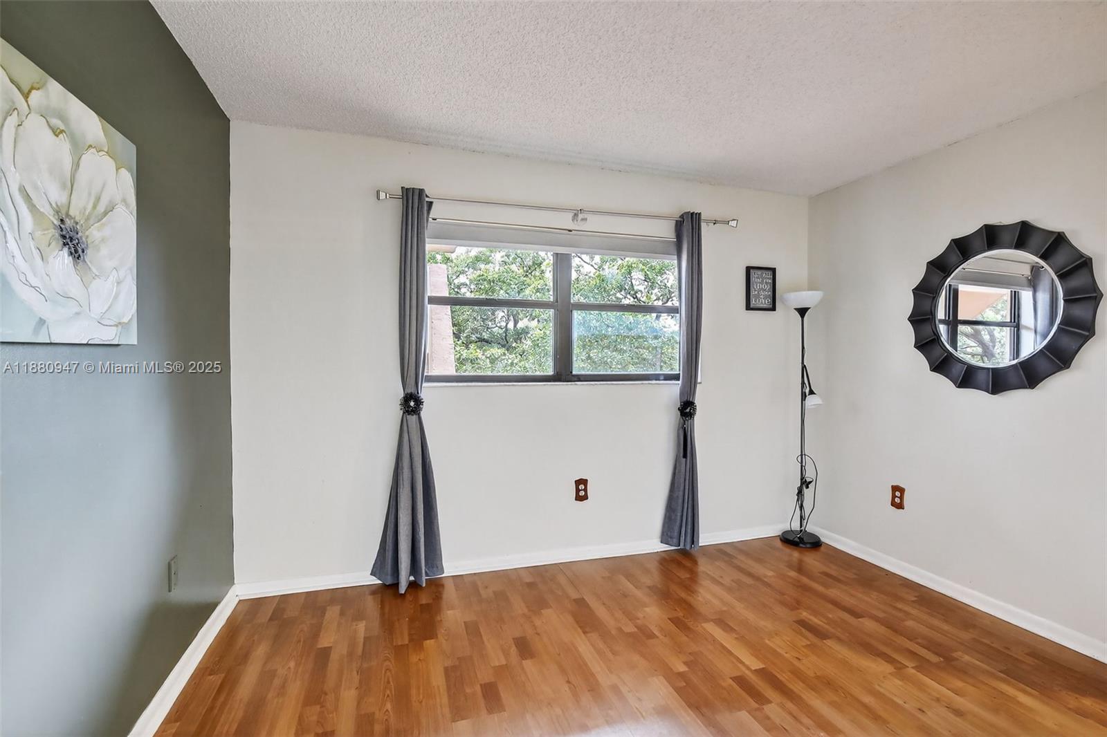 PLANTATION FOREST CONDO - Residential