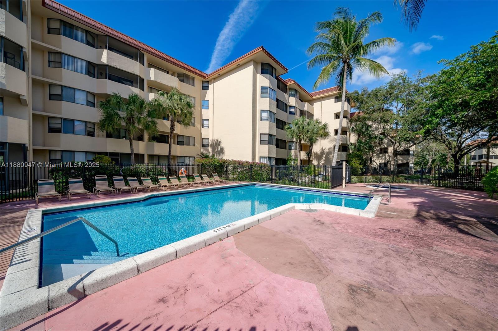 PLANTATION FOREST CONDO - Residential