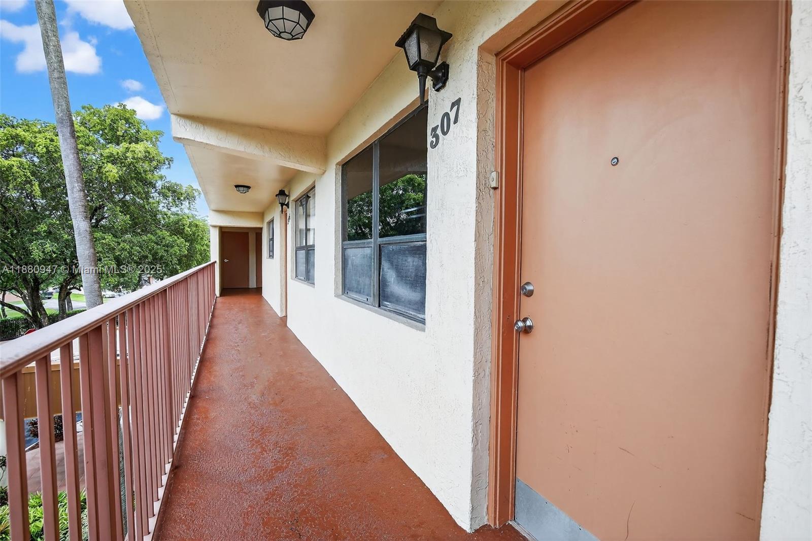 PLANTATION FOREST CONDO - Residential