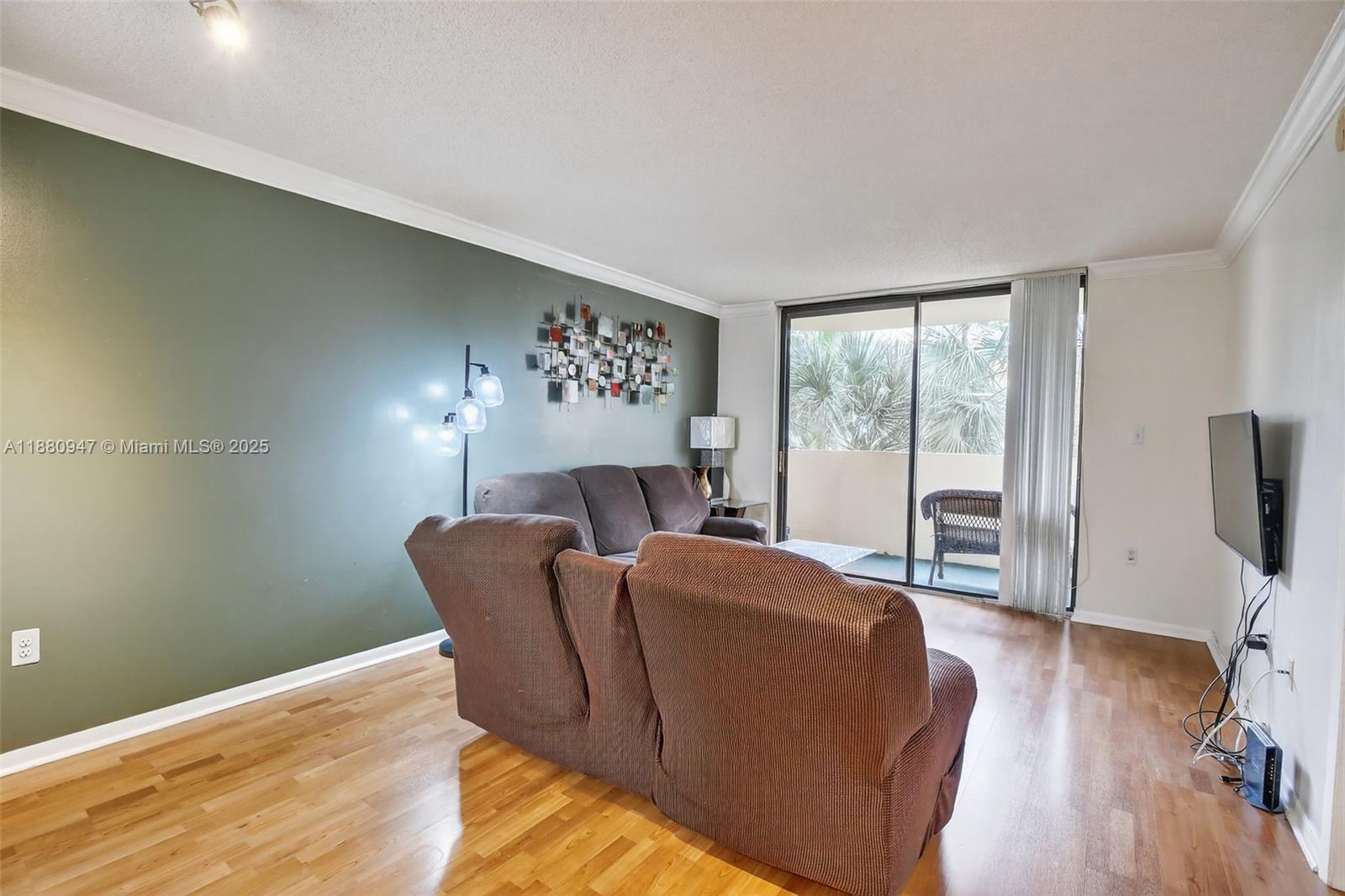 PLANTATION FOREST CONDO - Residential