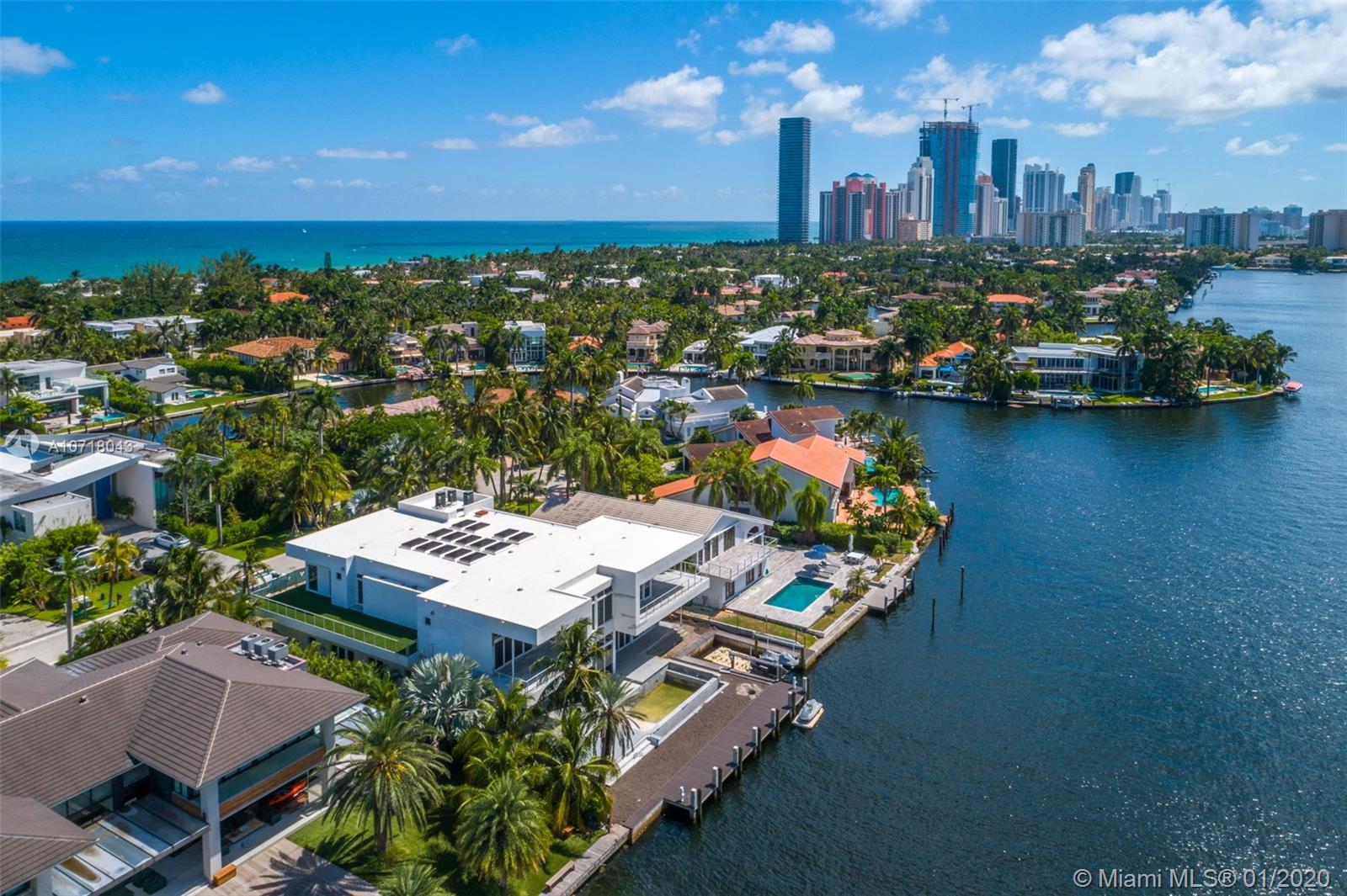 GOLDEN BEACH SEC E - Residential