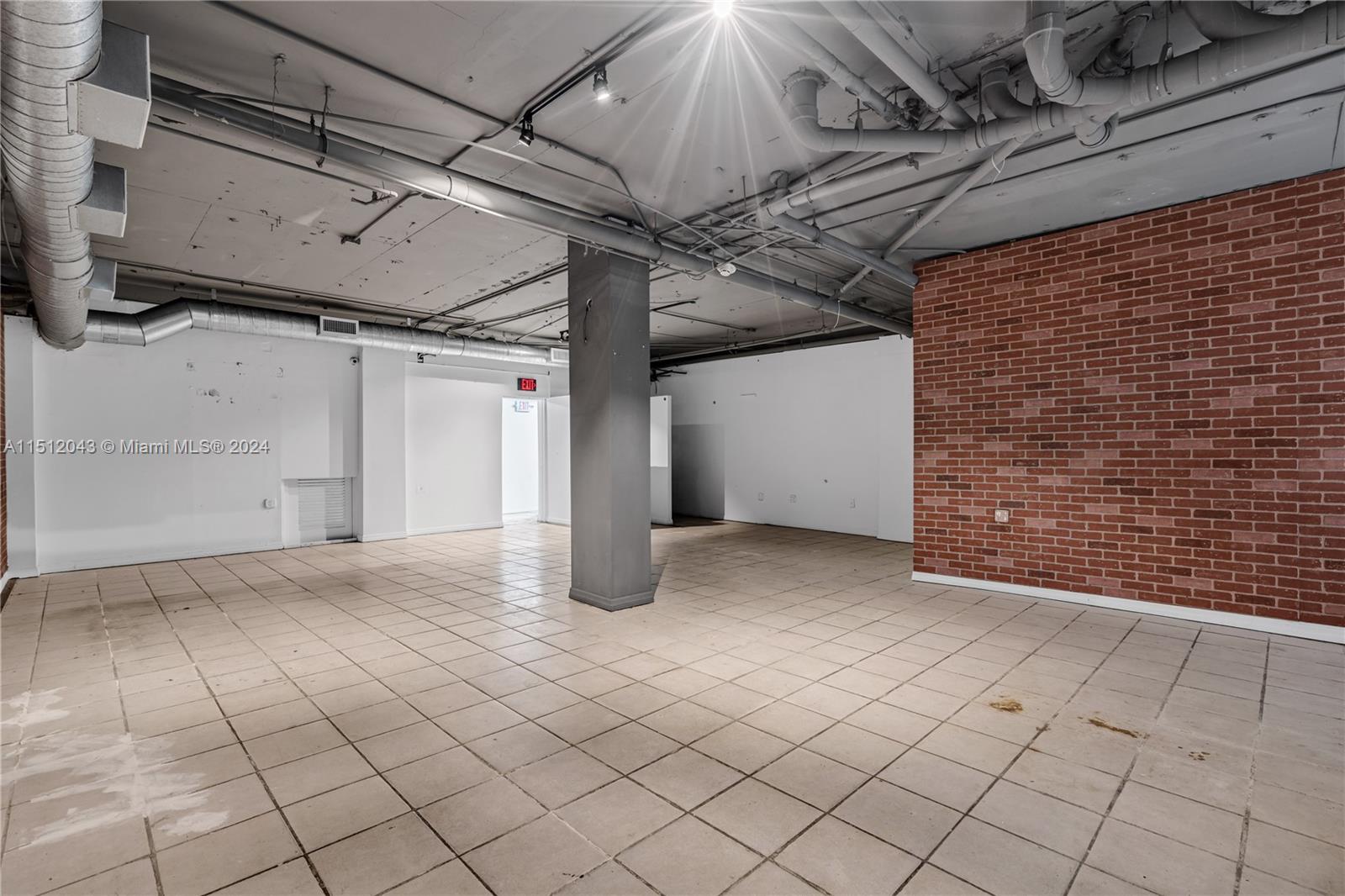 1300 Lincoln Rd C-1B