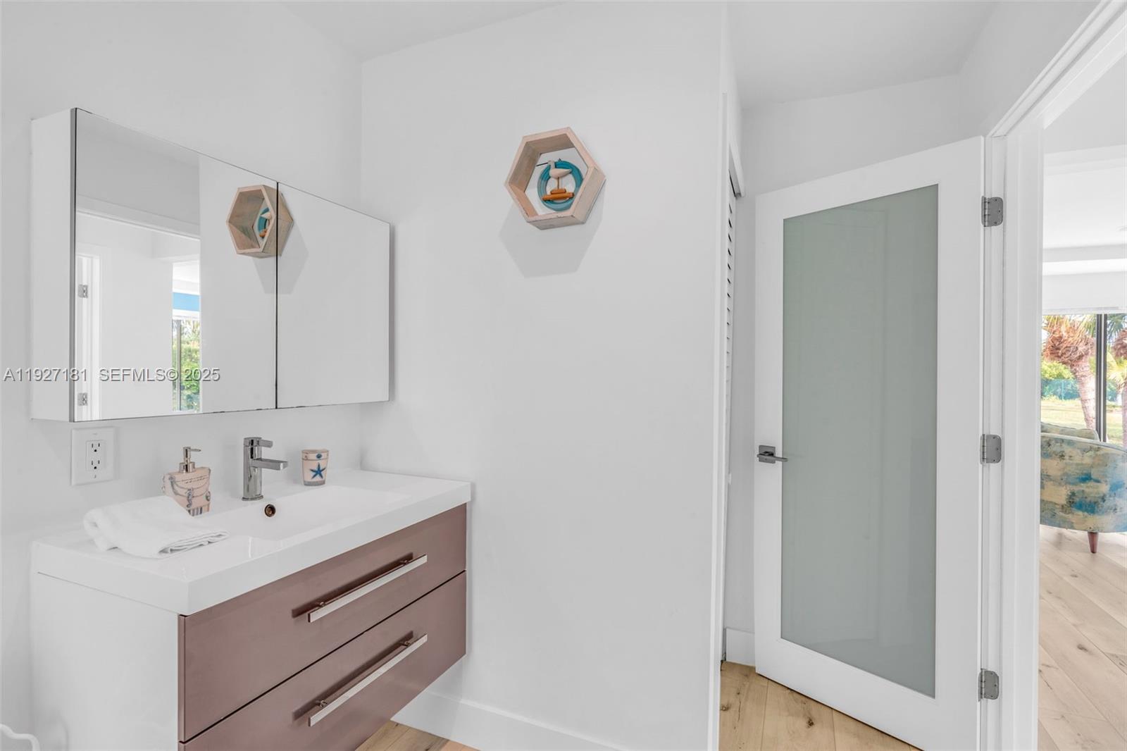 PALM VILLA - Residential