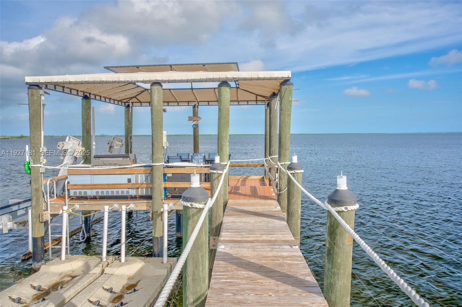 PALM VILLA - Residential