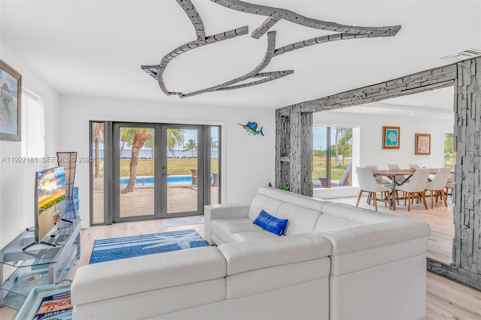 PALM VILLA - Residential