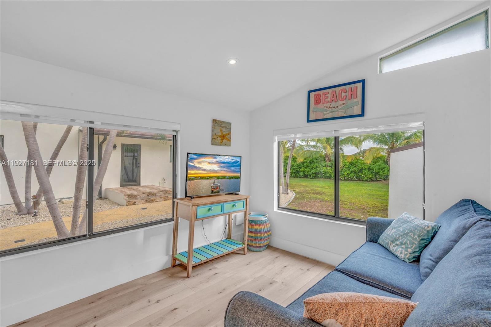 PALM VILLA - Residential