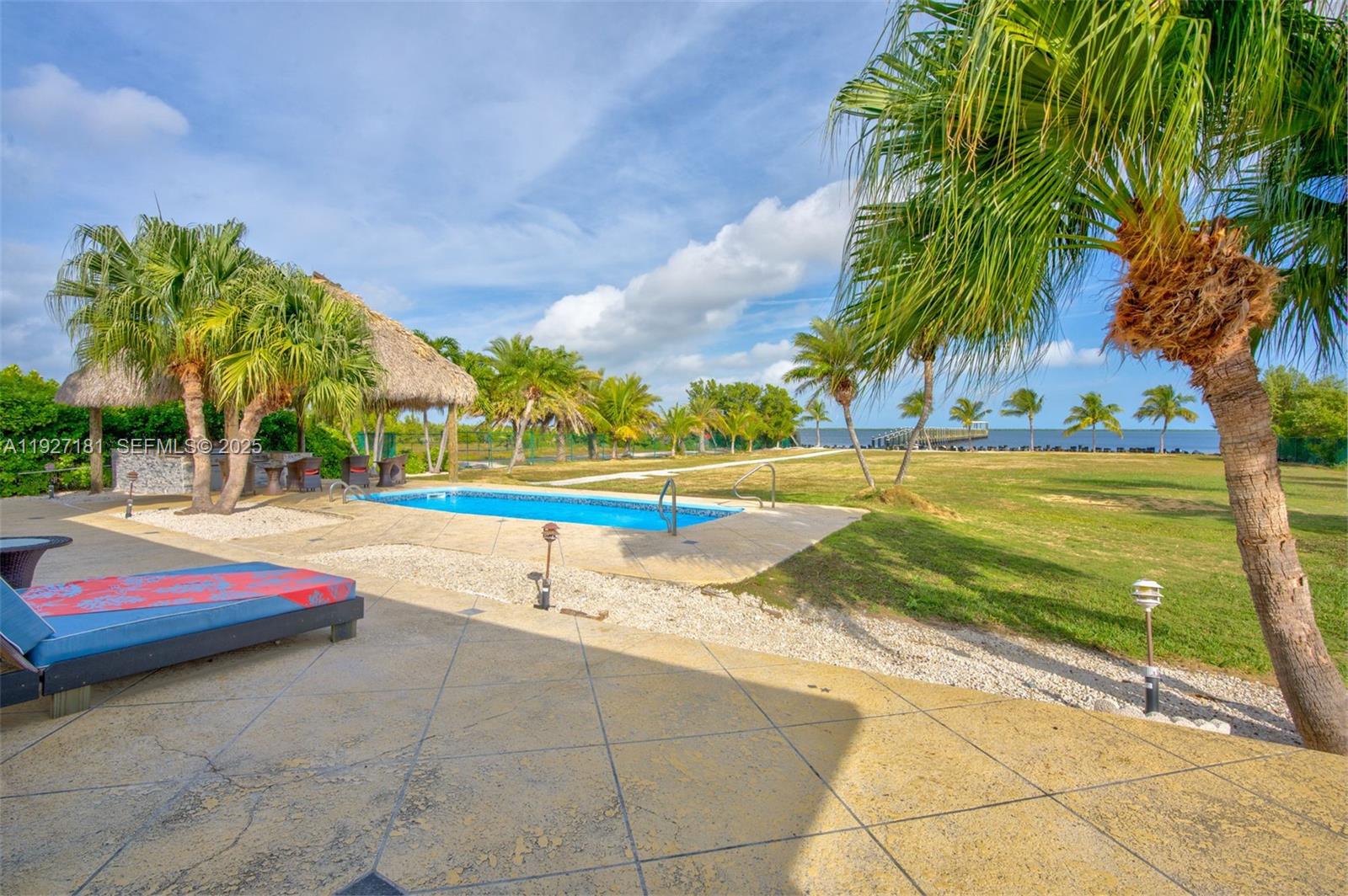 PALM VILLA - Residential