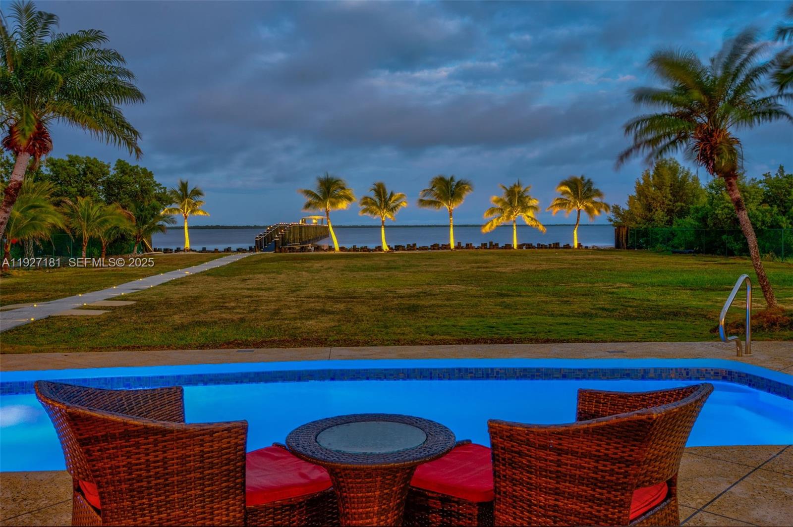 PALM VILLA - Residential