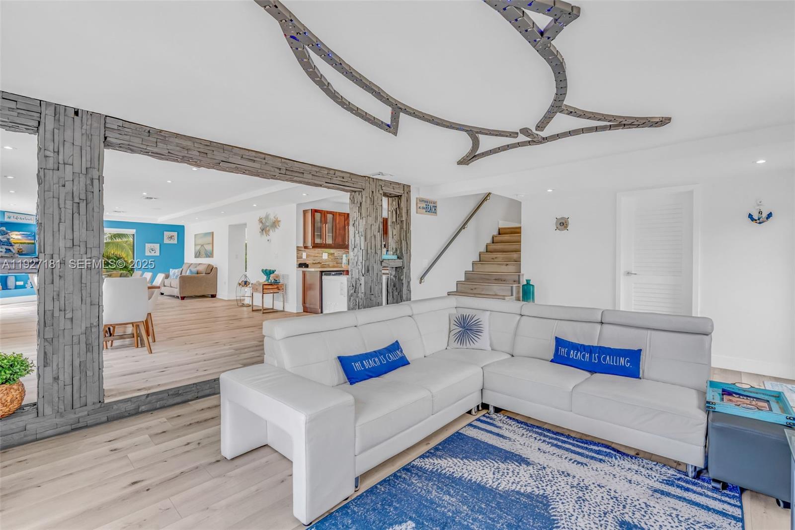 PALM VILLA - Residential