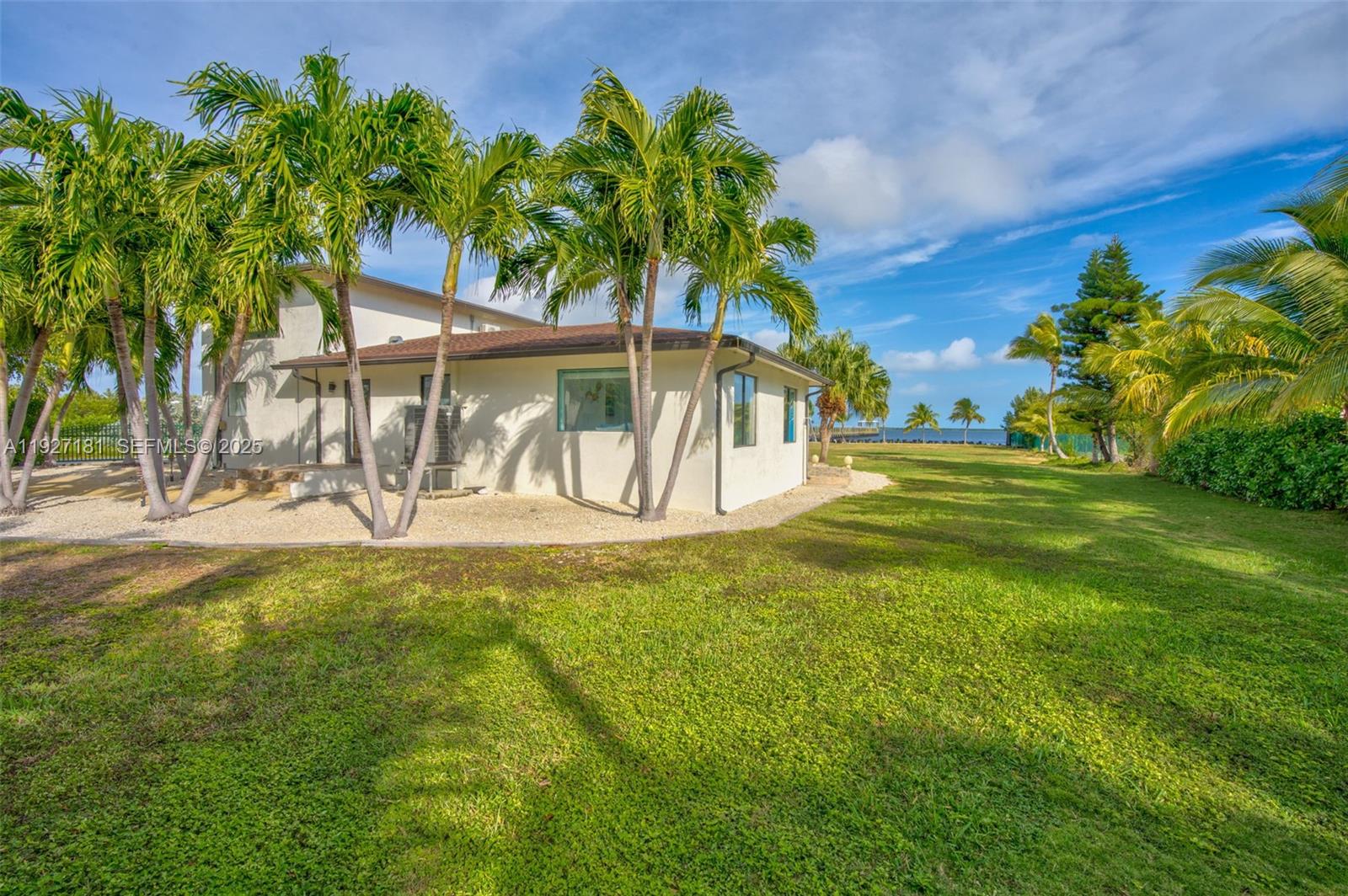 PALM VILLA - Residential