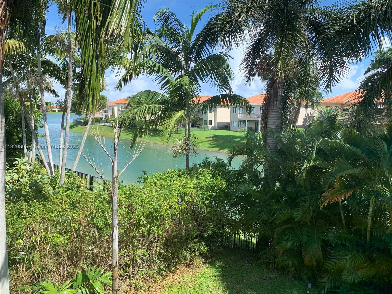 19383 SW 79th Ave, Cutler Bay, FL, 33157/$1,275,000 3 19383 SW 79th Ave