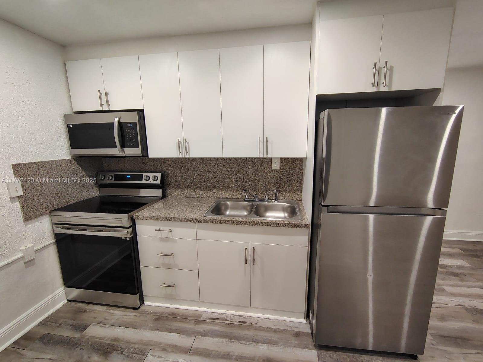 RIVIERA BEACH HEIGHTS - Residential Lease