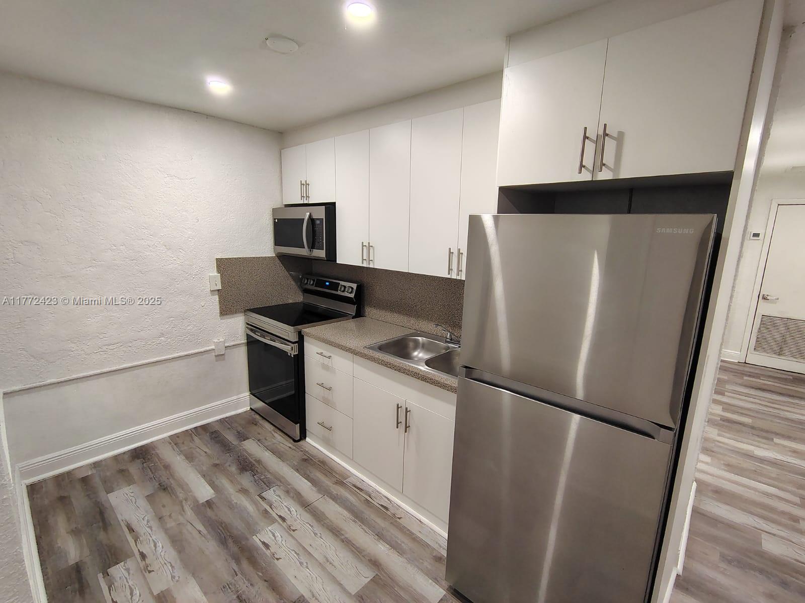 RIVIERA BEACH HEIGHTS - Residential Lease