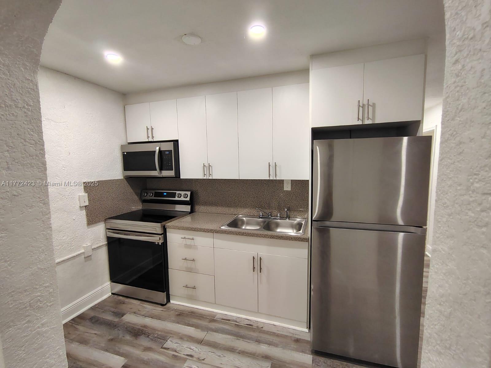 RIVIERA BEACH HEIGHTS - Residential Lease