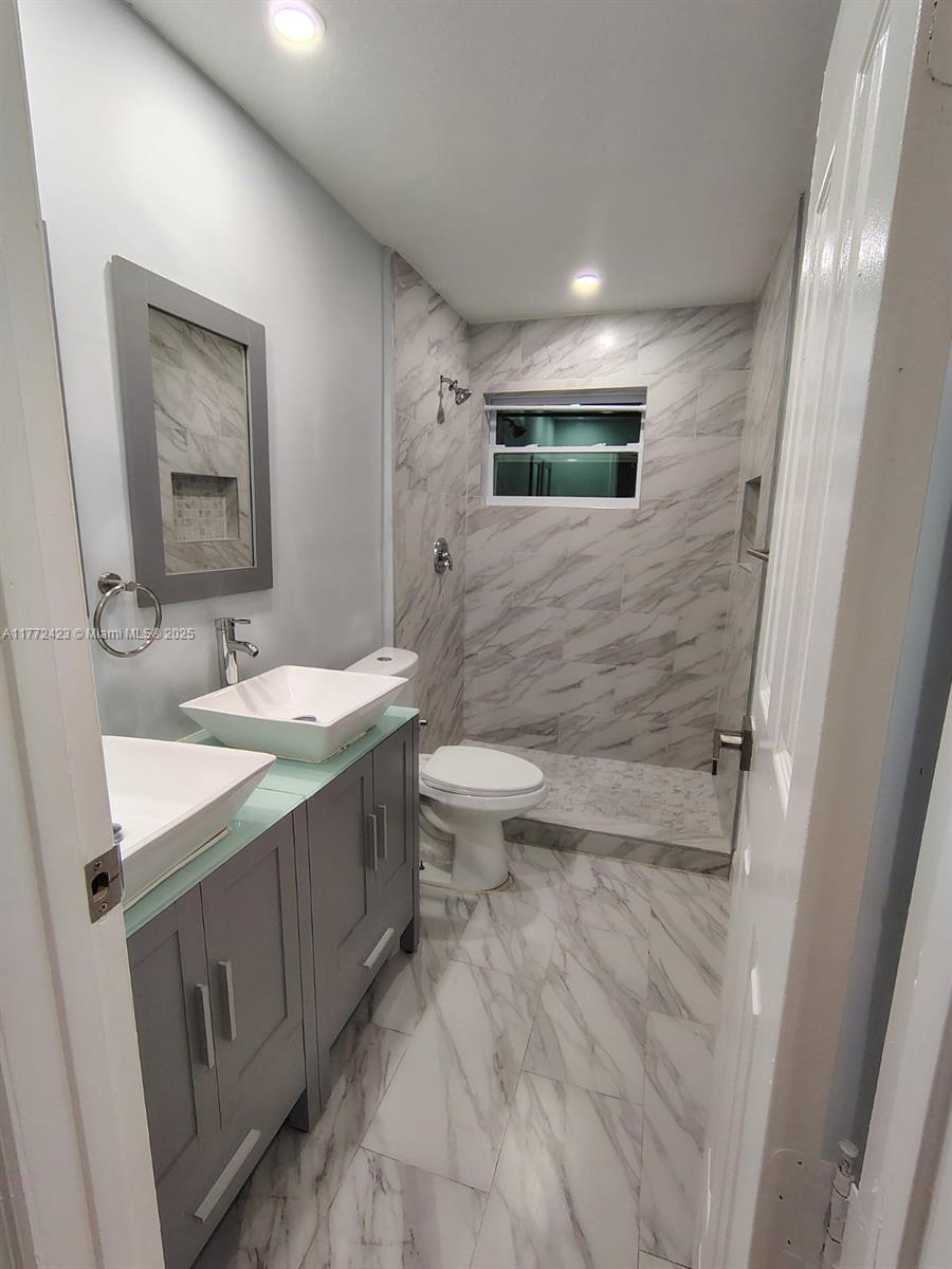 RIVIERA BEACH HEIGHTS - Residential Lease