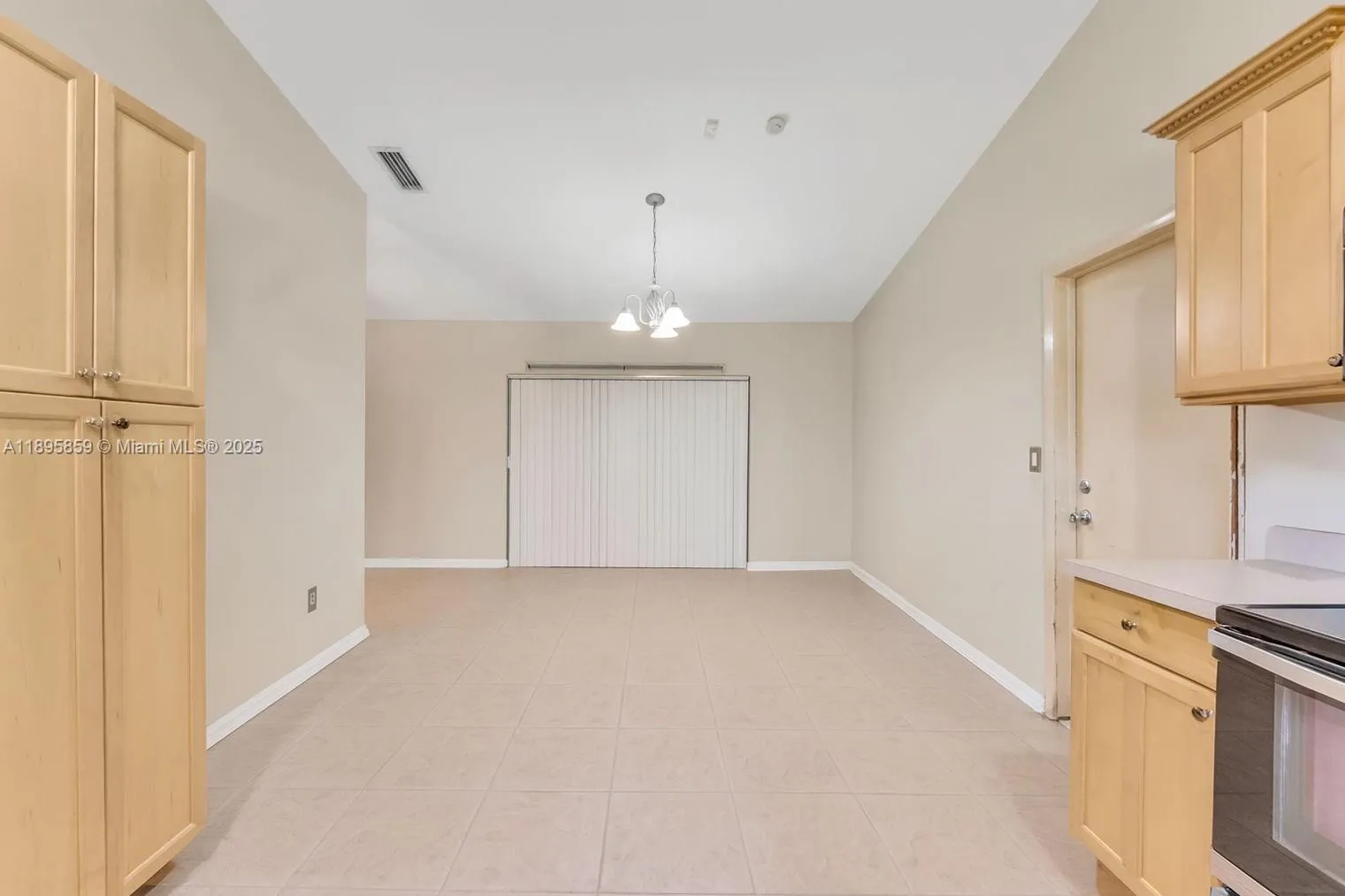 Palmetto Bay, Florida 33157, United States, 3 Bedrooms Bedrooms, ,2 BathroomsBathrooms,Residential,Active,228172