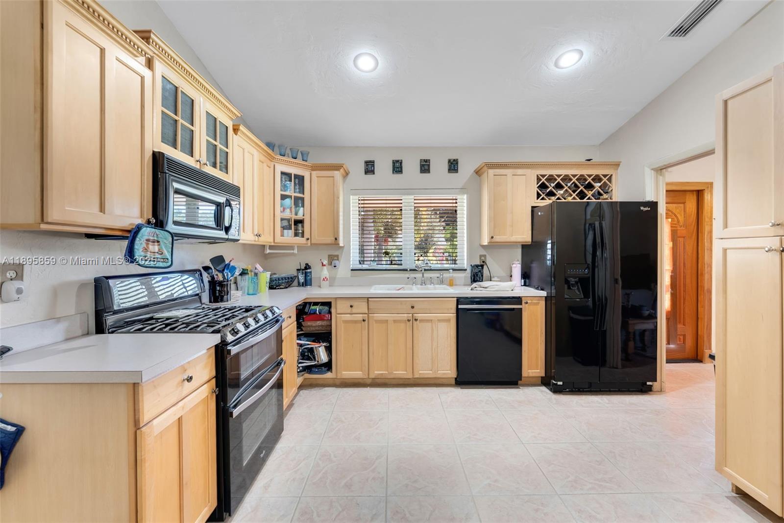 SECTION 21 BEL-AIRE - Residential