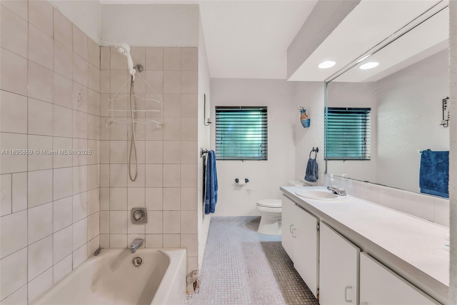 SECTION 21 BEL-AIRE - Residential