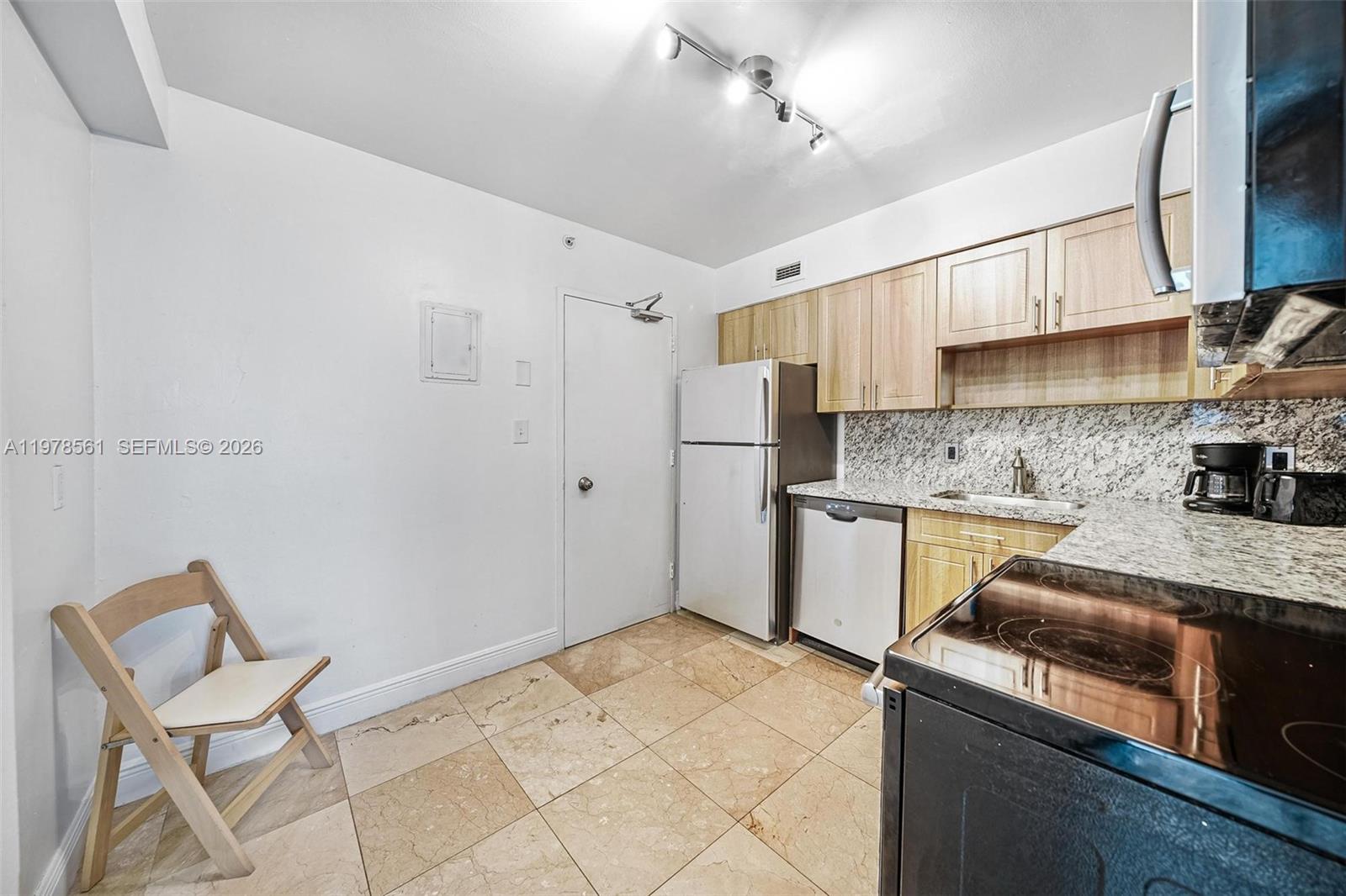 AMD PL OF FIRST OCEAN FRO - Residential Lease