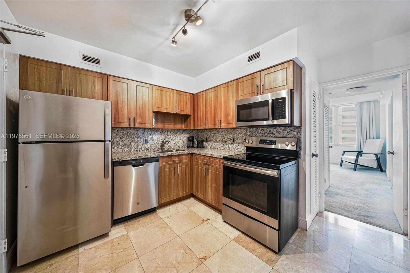 AMD PL OF FIRST OCEAN FRO - Residential Lease