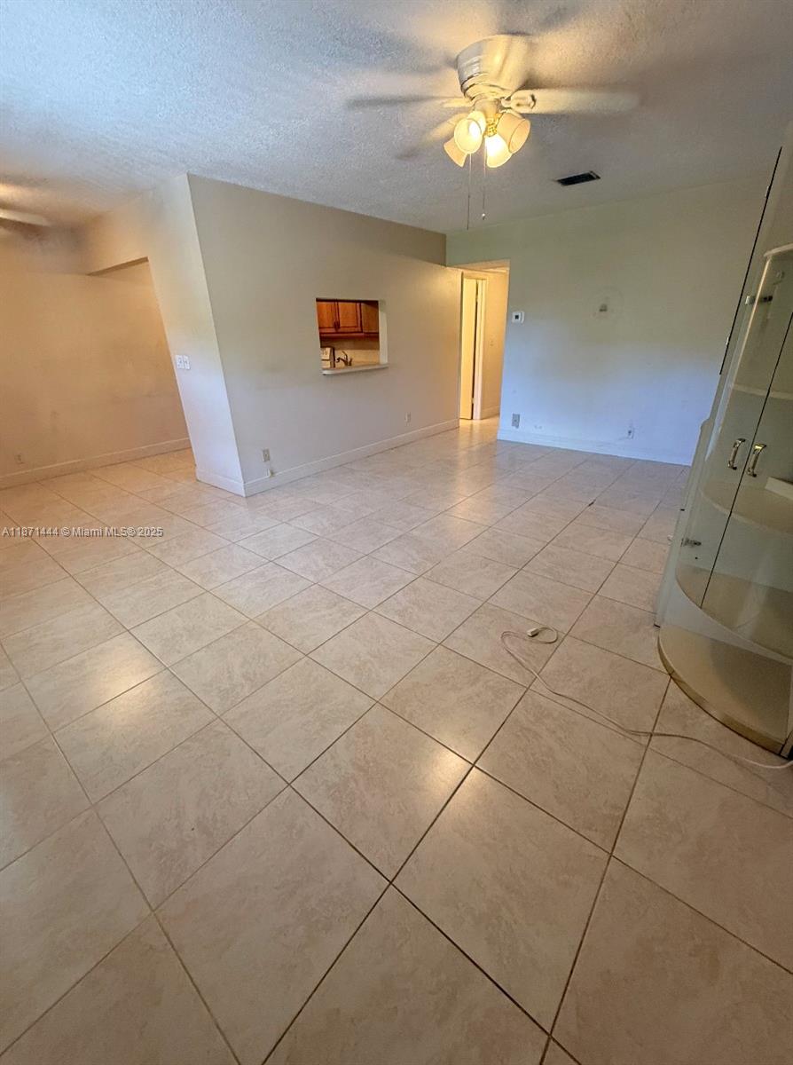 KINGS WAY CONDO APTS 1 IN - Residential