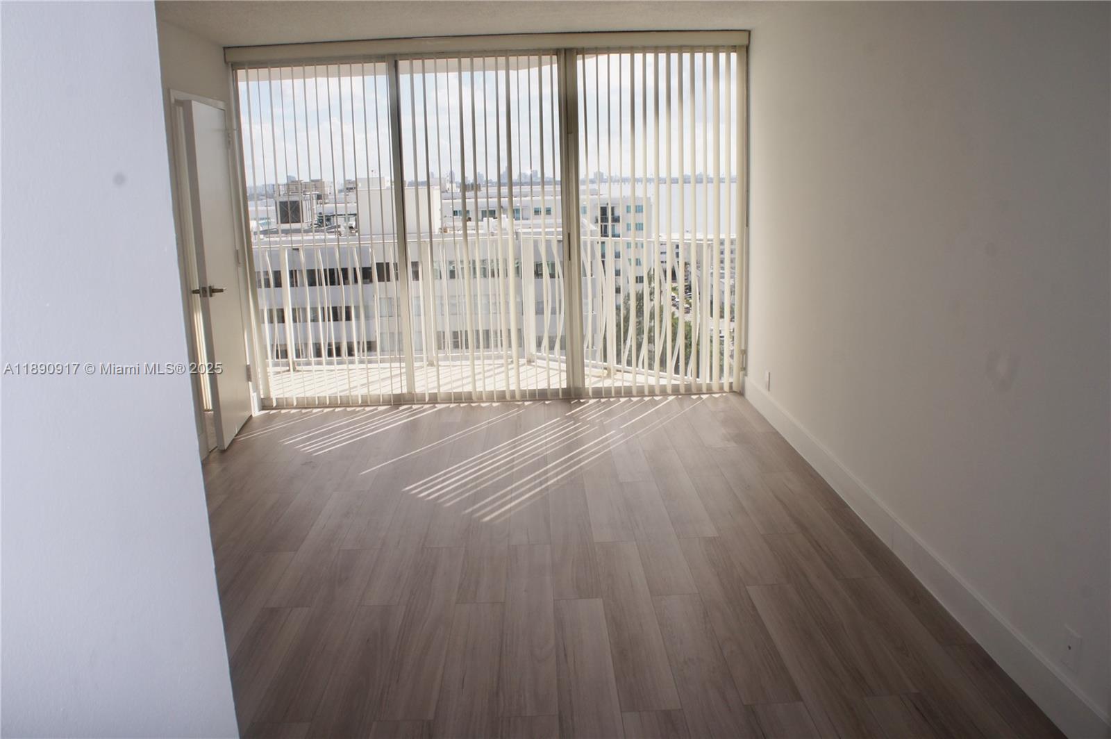 THE GRANDVIEW PALACE COND - Residential