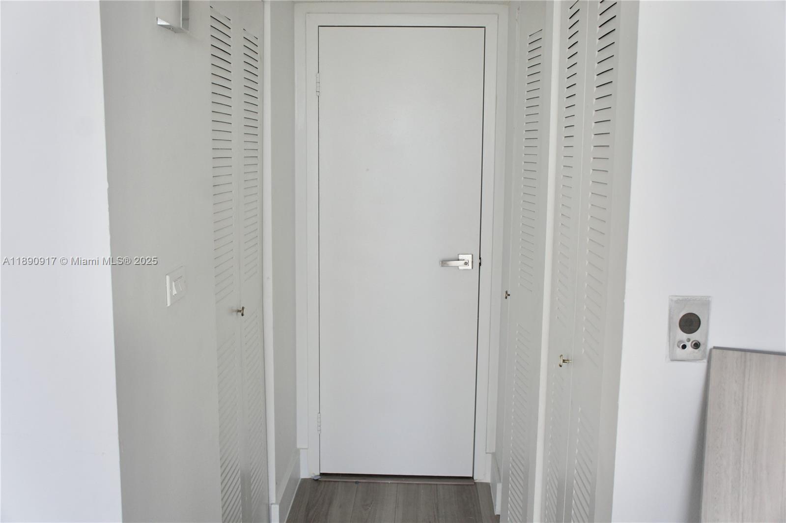 THE GRANDVIEW PALACE COND - Residential