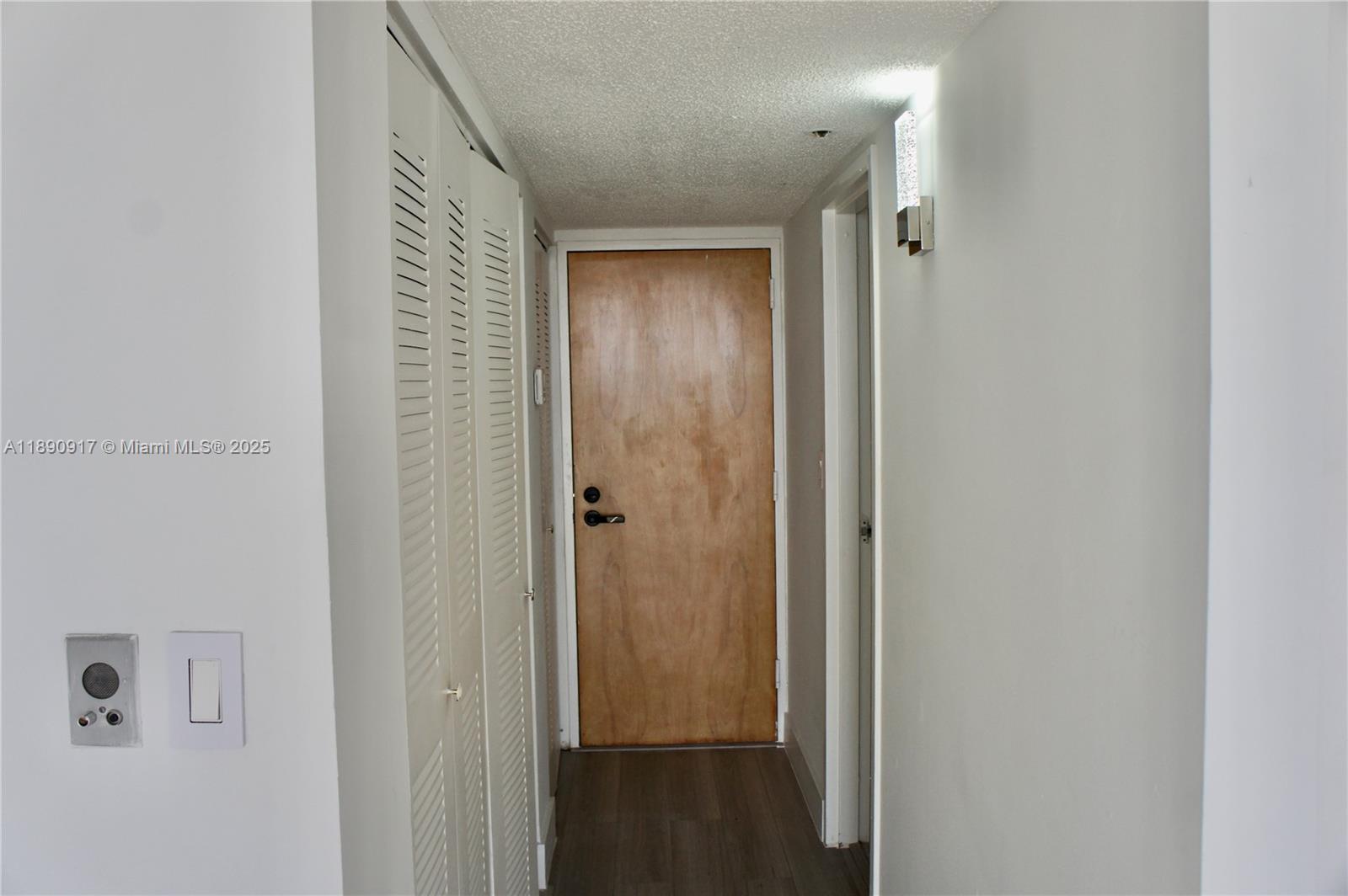 THE GRANDVIEW PALACE COND - Residential