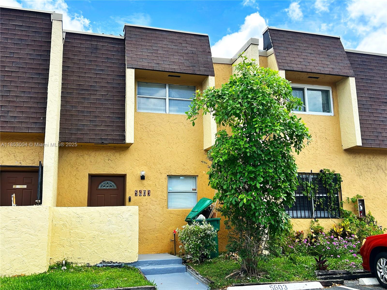 BLUEBERRY HILL IV CONDO - Residential Lease