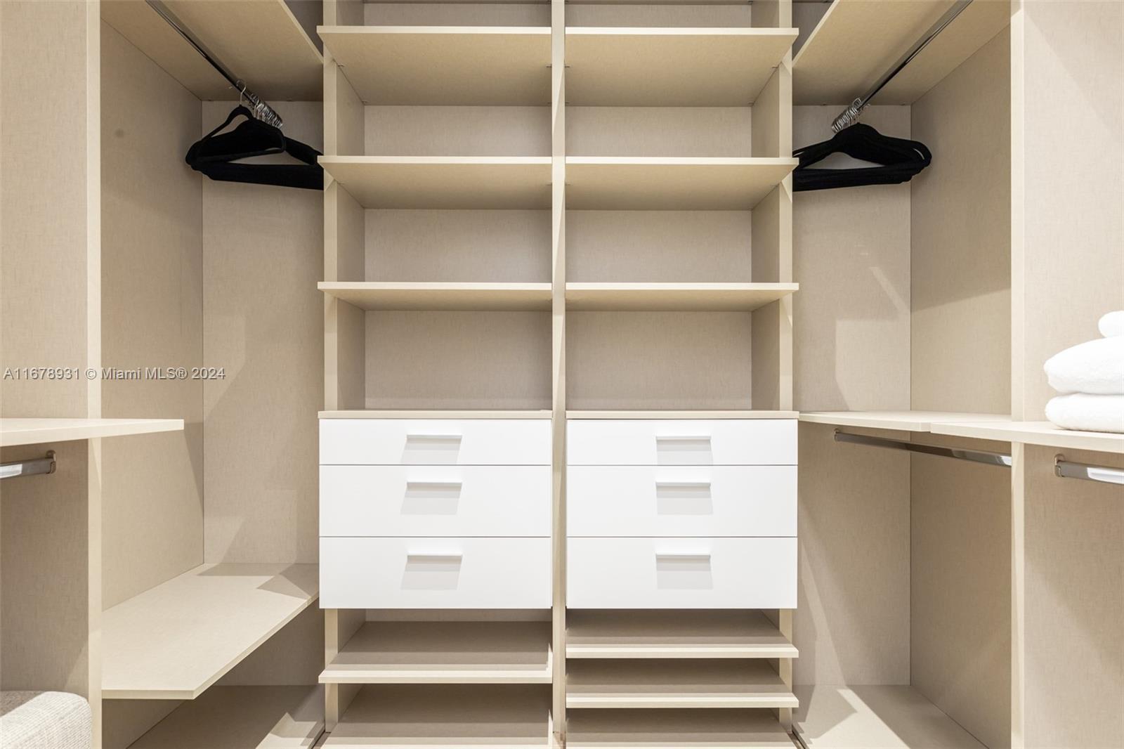 INDIANA GROVE CONDO - Residential Lease