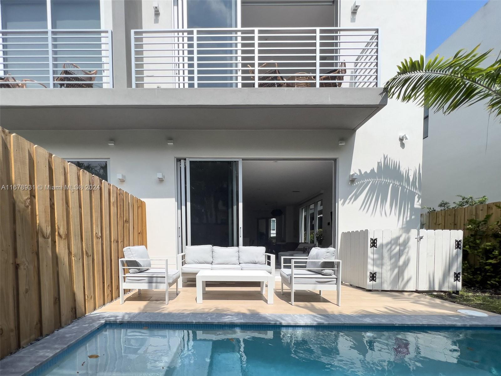 INDIANA GROVE CONDO - Residential Lease