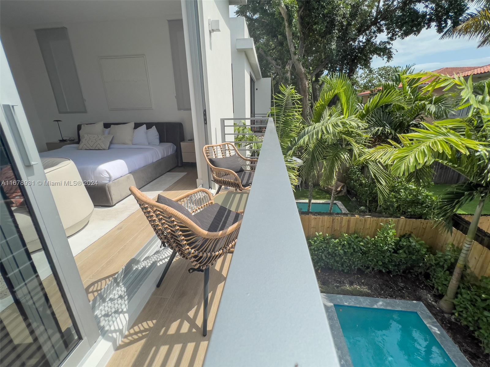 INDIANA GROVE CONDO - Residential Lease