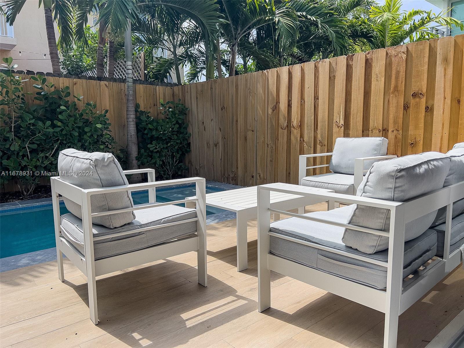 INDIANA GROVE CONDO - Residential Lease