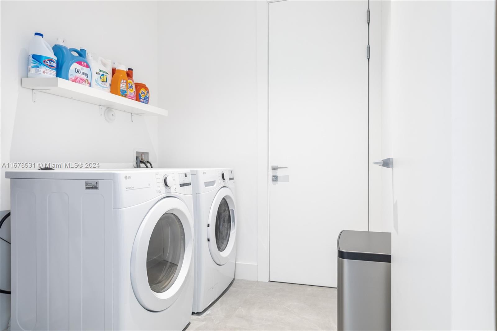 INDIANA GROVE CONDO - Residential Lease