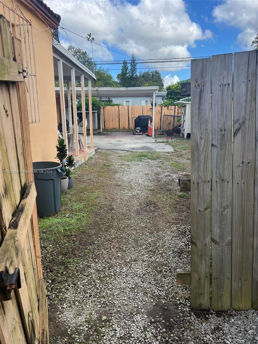 CENTRAL MIAMI PART 2 - Residential Lease
