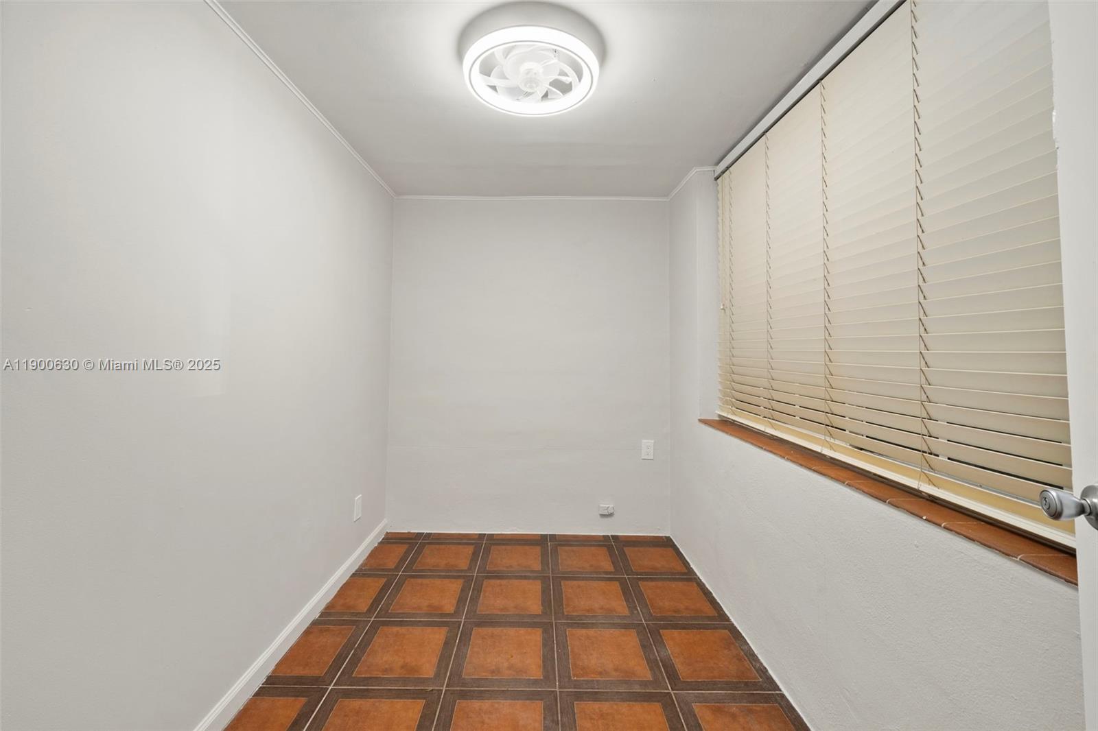 CORAL HGTS REV - Residential Lease