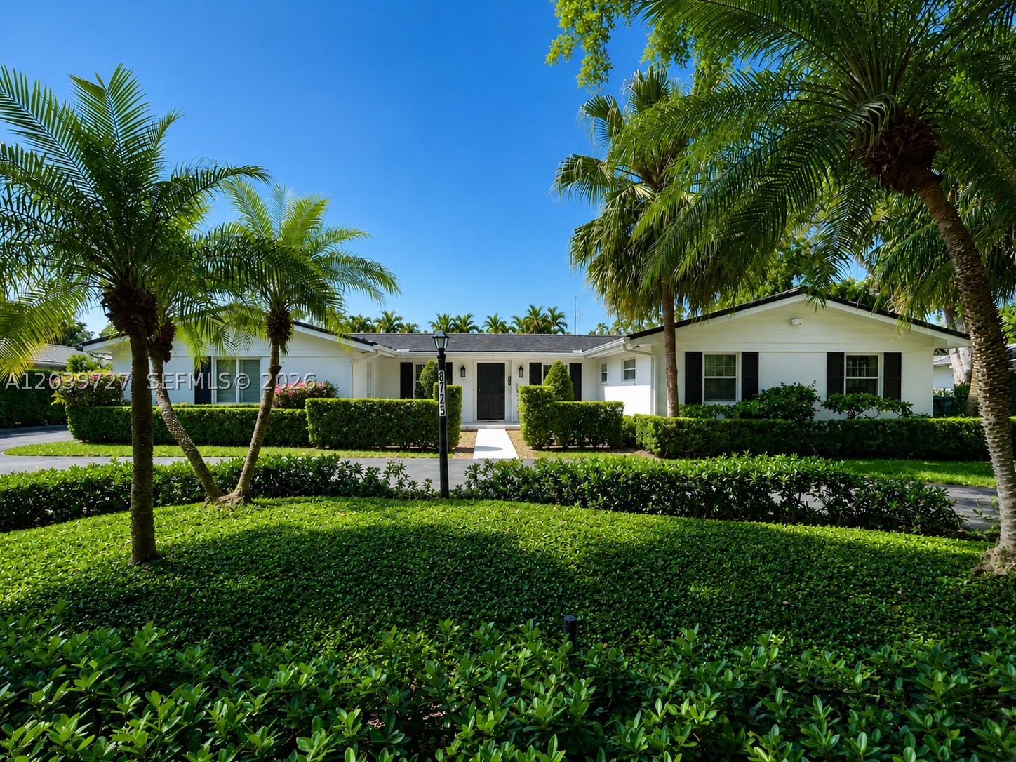 8725 SW 160 St