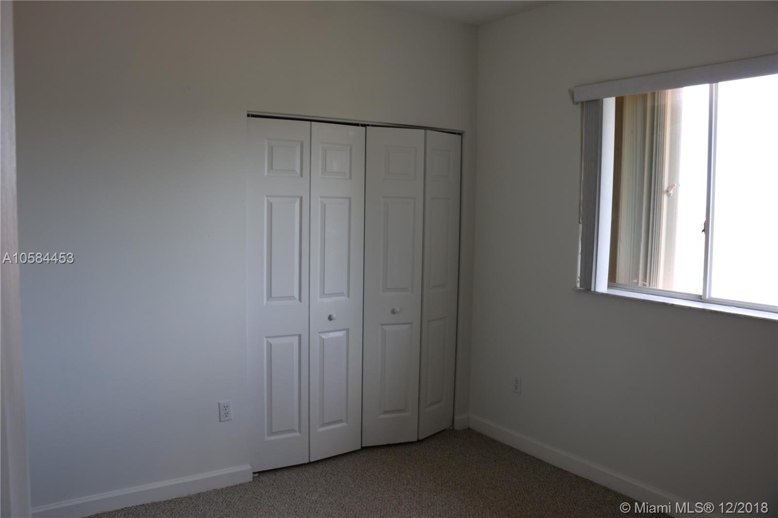 FANTASY REEF - Residential Lease