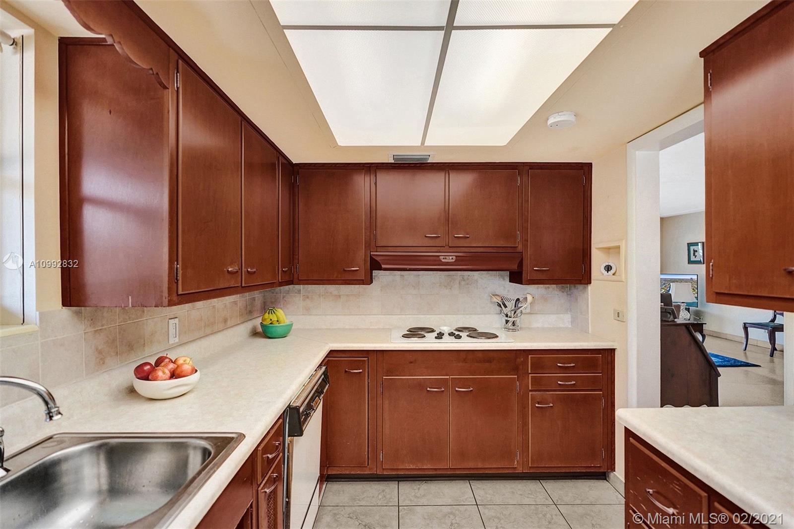 RIO VISTA ISLES - Residential