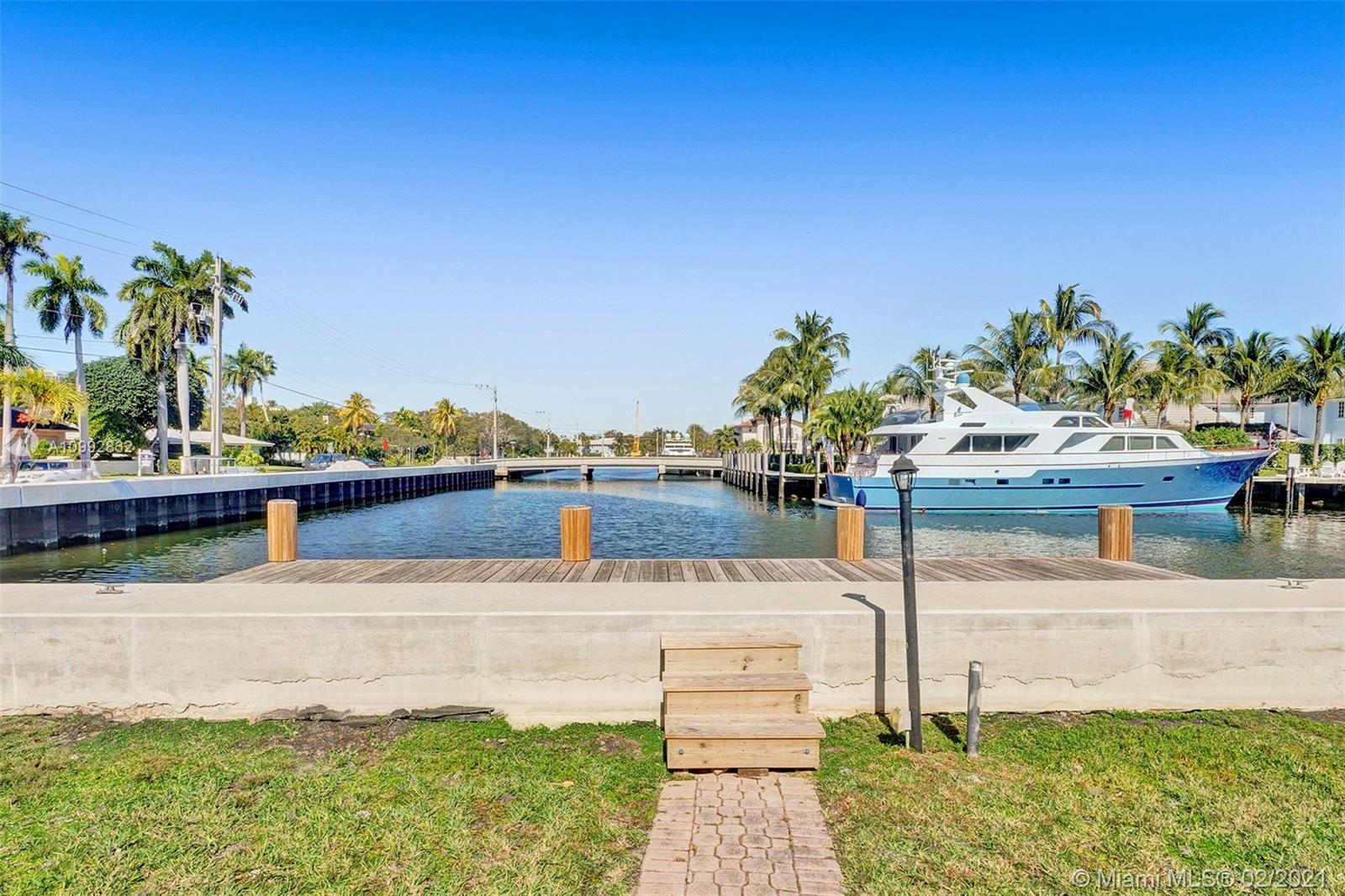 RIO VISTA ISLES - Residential