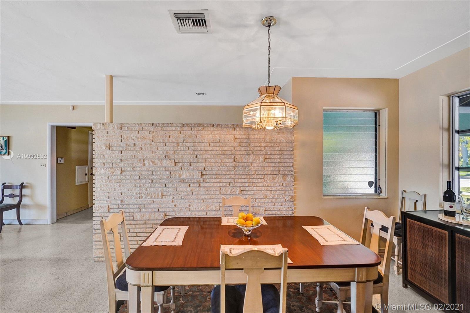 RIO VISTA ISLES - Residential