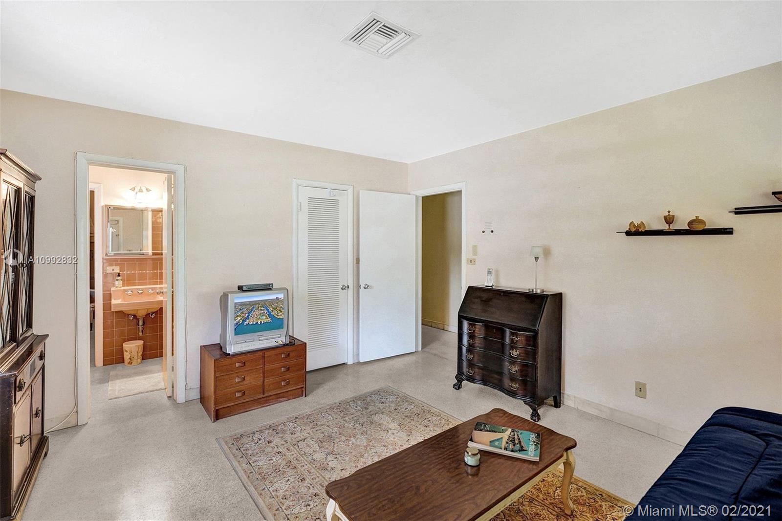 RIO VISTA ISLES - Residential